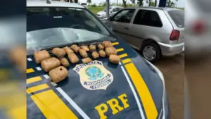 Motorista é preso com 5,4 kg de haxixe escondidos em carro na BR-158