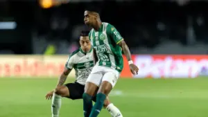 Coritiba vence a Chapecoense no Couto Pereira e se recupera no Brasileirão