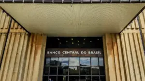 Banco Central reduz a taxa Selic para 14% ao ano em quarta queda consecutiva