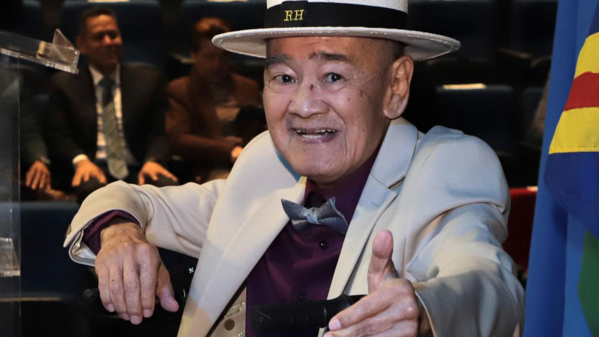 Riedel homenageia Roberto Higa por contribuição à memória de Campo Grande