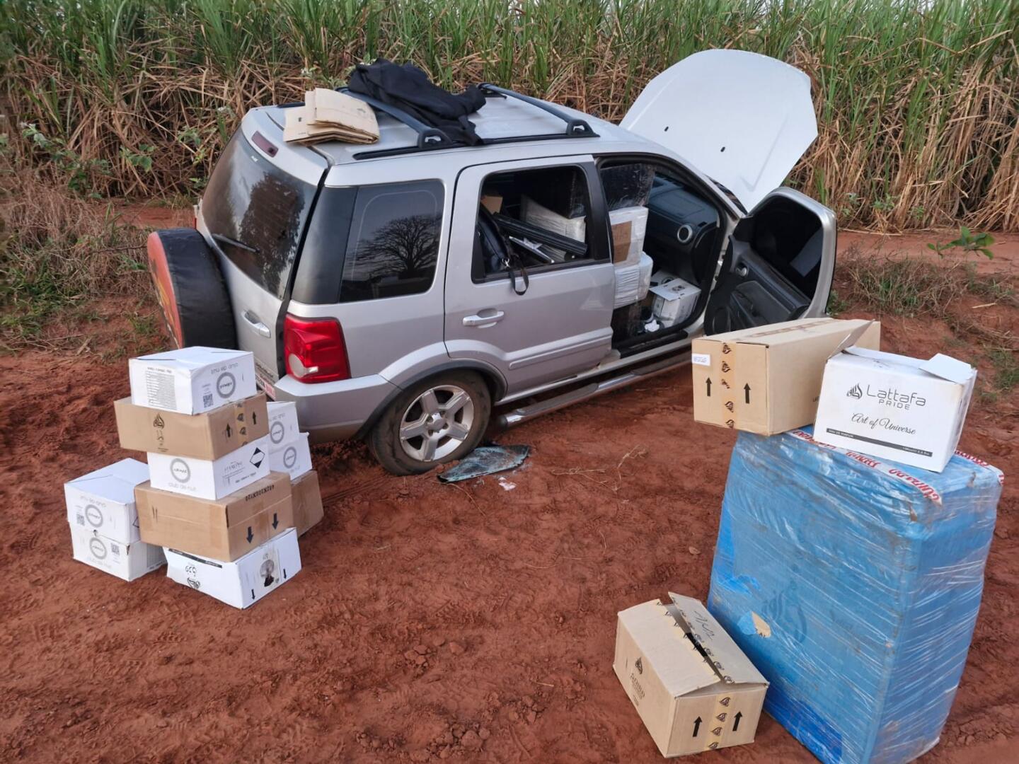 Apreensão de 25 veículos com contrabando tem 16 presos e acidentes durante operação em MS