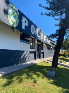 Polícia apreende arma e munições durante busca em investigação de violência doméstica