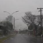 Chuva acumula 21,4 mm na manhã de quarta-feira e deixa alerta em 71 cidades de MS