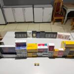 Homem é preso com R$ 40 mil em emagrecedores, celulares e perfumes no Jardim Tijuca