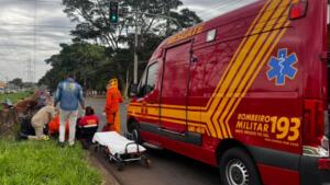 Em alta velocidade, motociclista quebra braço de professora e desmaia em acidente na Guaicurus