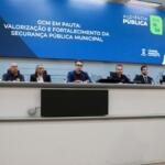 Guardas Civis cobram melhoria salarial durante audiência pública na Câmara