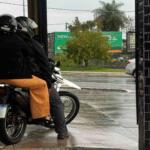 Chuva chega em Campo Grande após previsão de ‘ciclone-bomba’ e ventania