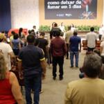 Curso gratuito ajuda fumantes a abandonar o vício em cinco dias na Capital