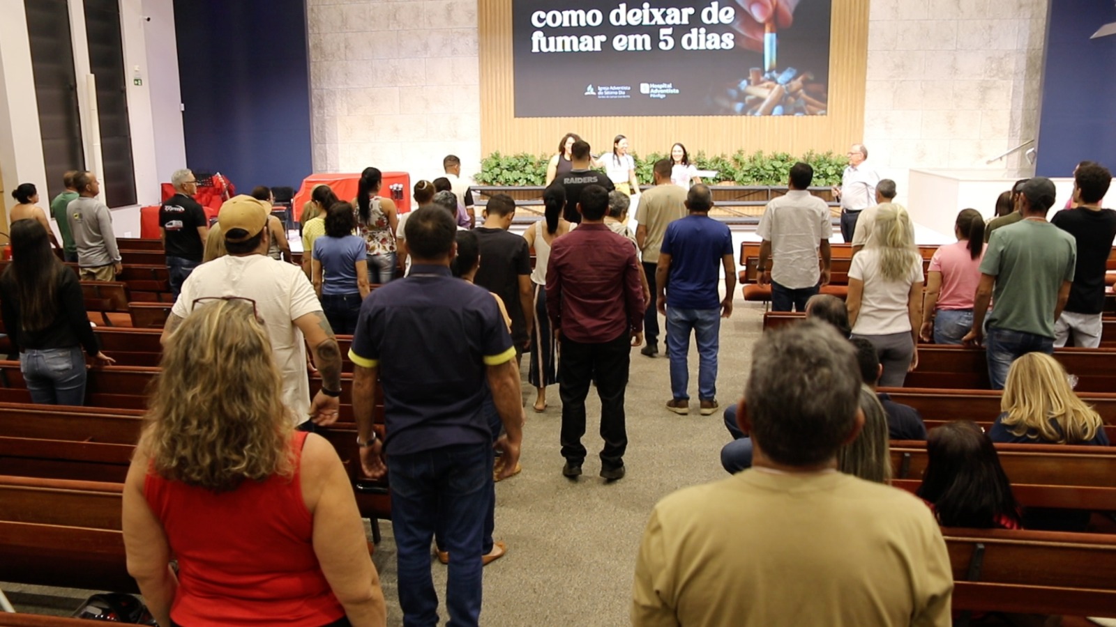 Curso gratuito ajuda fumantes a abandonar o vício em cinco dias na Capital