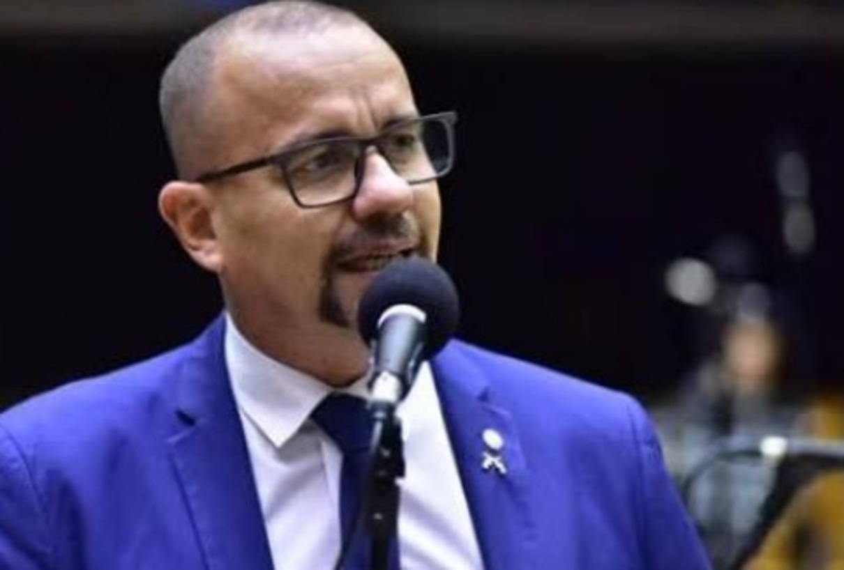 Deputado diz que eleição é ‘na base da compra de voto’ e alega que frase foi tirada do contexto