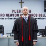 Dino afasta sobrinho de Carlos Brandão da presidência do Tribunal de Contas do Maranhão