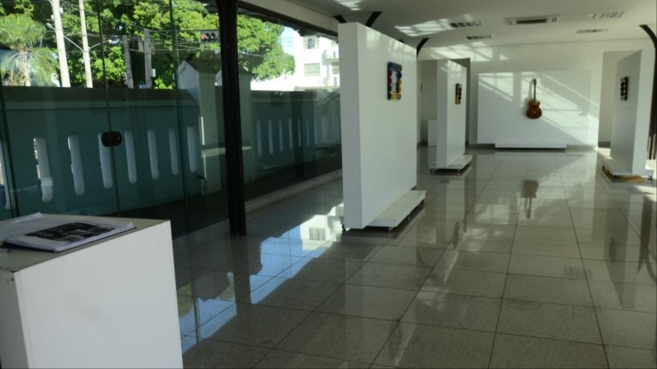 Exposição revela ‘Fragmentos e Cicatrizes da Arquitetura Urbana’ de Campo Grande