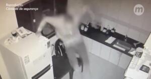 VÍDEO: ladrão arromba farmácia durante a madrugada e dá prejuízo de R$ 5 mil