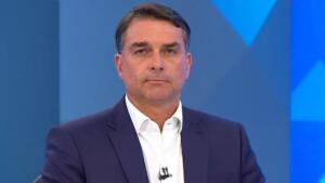 Flávio Bolsonaro anuncia Claudio Lottenberg na Saúde se eleito