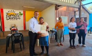 Mais de 150 moradores da comunidade Furnas do Dionísio recebem certidões com identidade quilombola