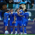 Grêmio vira diante da Chapecoense e fica com moral alta antes do Gre-Nal da Copa do Brasil