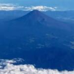 Pai deixa filho de 7 anos sozinho durante subida ao Monte Fuji
