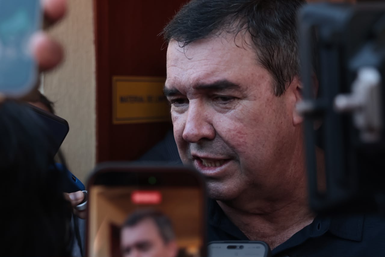 Riedel abre mão de evento próprio e participa de adesivaços em Campo Grande