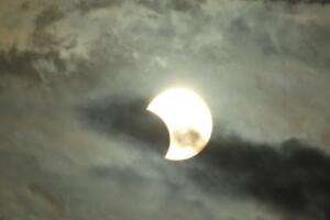 Por que o eclipse solar total não poderá ser visto de nenhuma parte do Brasil