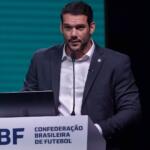 Em Campo Grande, presidente da CBF vistoria Morenão e abre centro de futebol