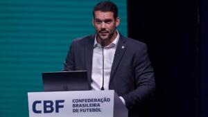 Em Campo Grande, presidente da CBF vistoria Morenão e abre centro de futebol