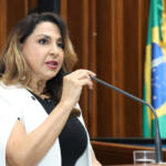 Varejo cobra melhorias no ambiente de negócios em entrega de manifesto na Alems