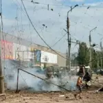 Sexto dia consecutivo de ataques russos em Kiev deixa ao menos 12 pessoas mortas