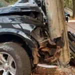 Batida em poste pode gerar multa de R$ 10 mil a motoristas em Mato Grosso do Sul