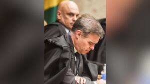 Foto de Alexandre de Moraes encarando André Mendonça durante oração viraliza: ‘que cena’