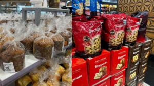 Já comprou? A três meses do Natal, mercados já vendem panetones em Campo Grande