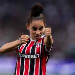 São Paulo vira sobre o Corinthians e abre vantagem na final do Brasileirão Feminino
