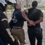Homem é preso após vender biscoito Globo e biquíni por R$ 1 mil em Copacabana