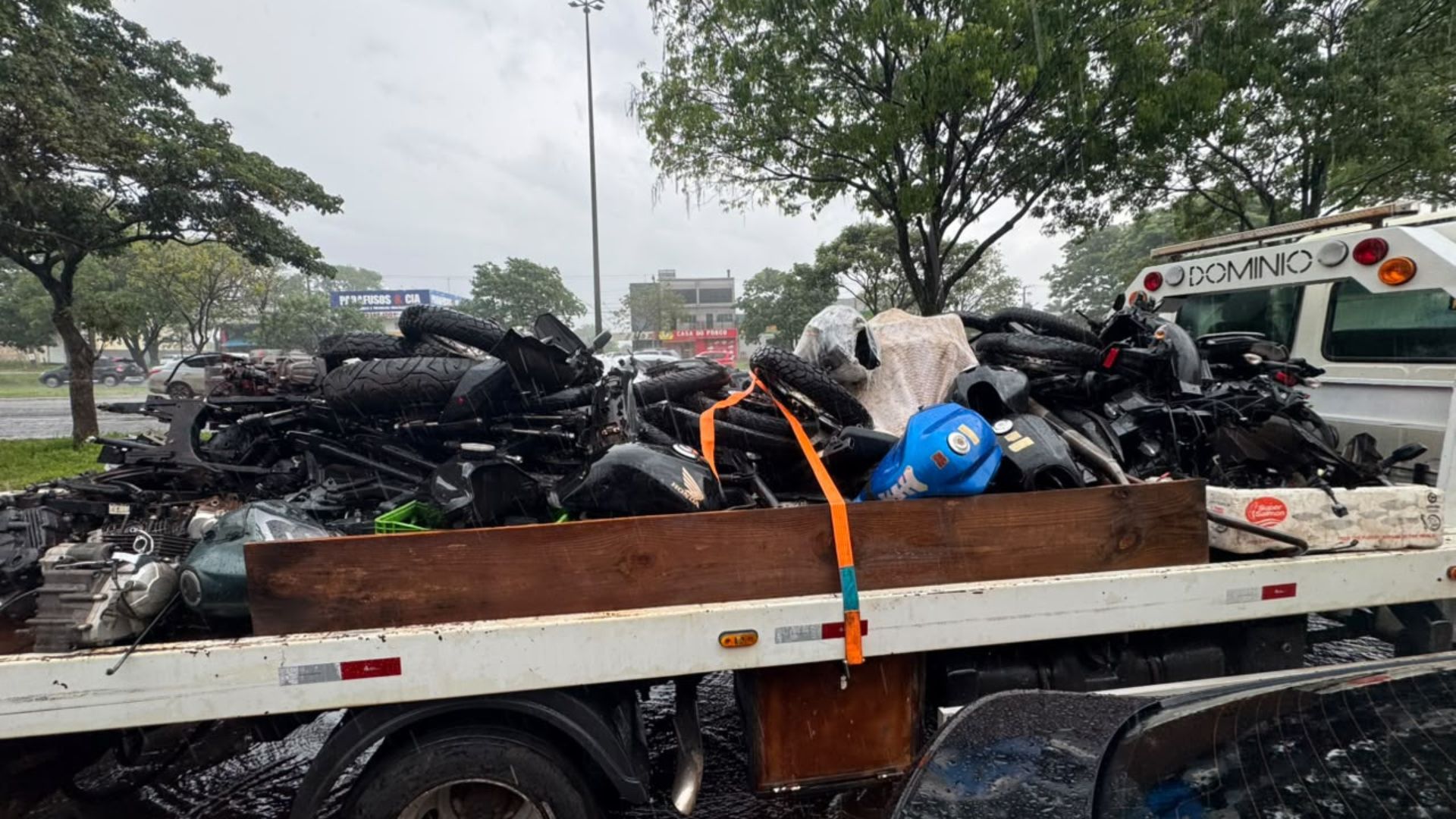 Dono de loja de peças de motos é preso em operação na Gury Marques