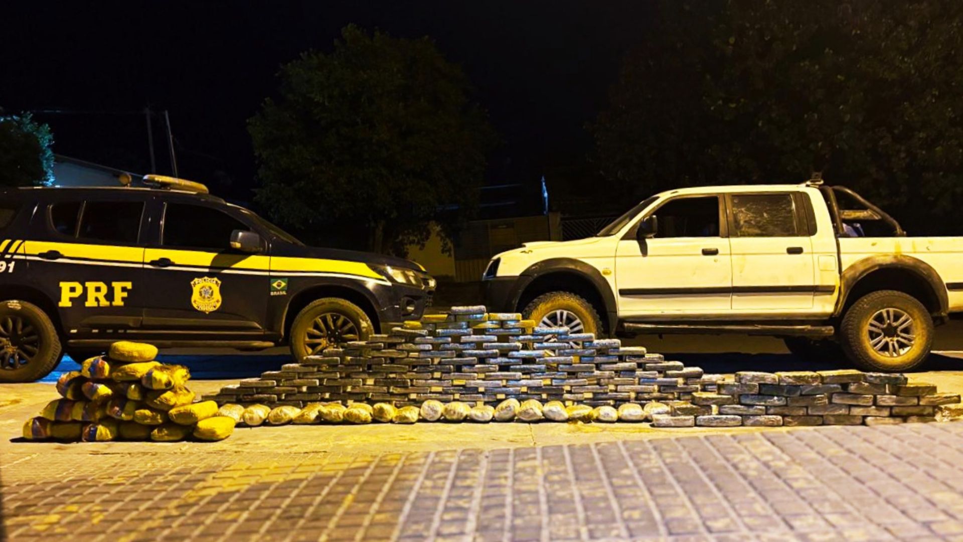 Motorista é preso com 181 kg de entorpecentes durante abordagem em Rio Negro