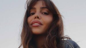 Dora Sanches: conheça a cantora de Campo Grande indicada ao Grammy Latino