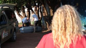 ‘Não acredito’: mãe descobre assassinato de filho no Guanandi II após ser avisada por populares