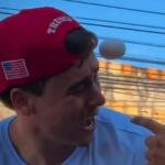 Nikolas Ferreira é atingido por ovo durante campanha em Minas Gerais