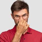 Essa moda pega? Homens deixam de tomar banho para atrair mulheres com ‘feromônios’