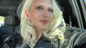 Bebê de Lady Gaga tem nome e sexo revelados; saiba detalhes