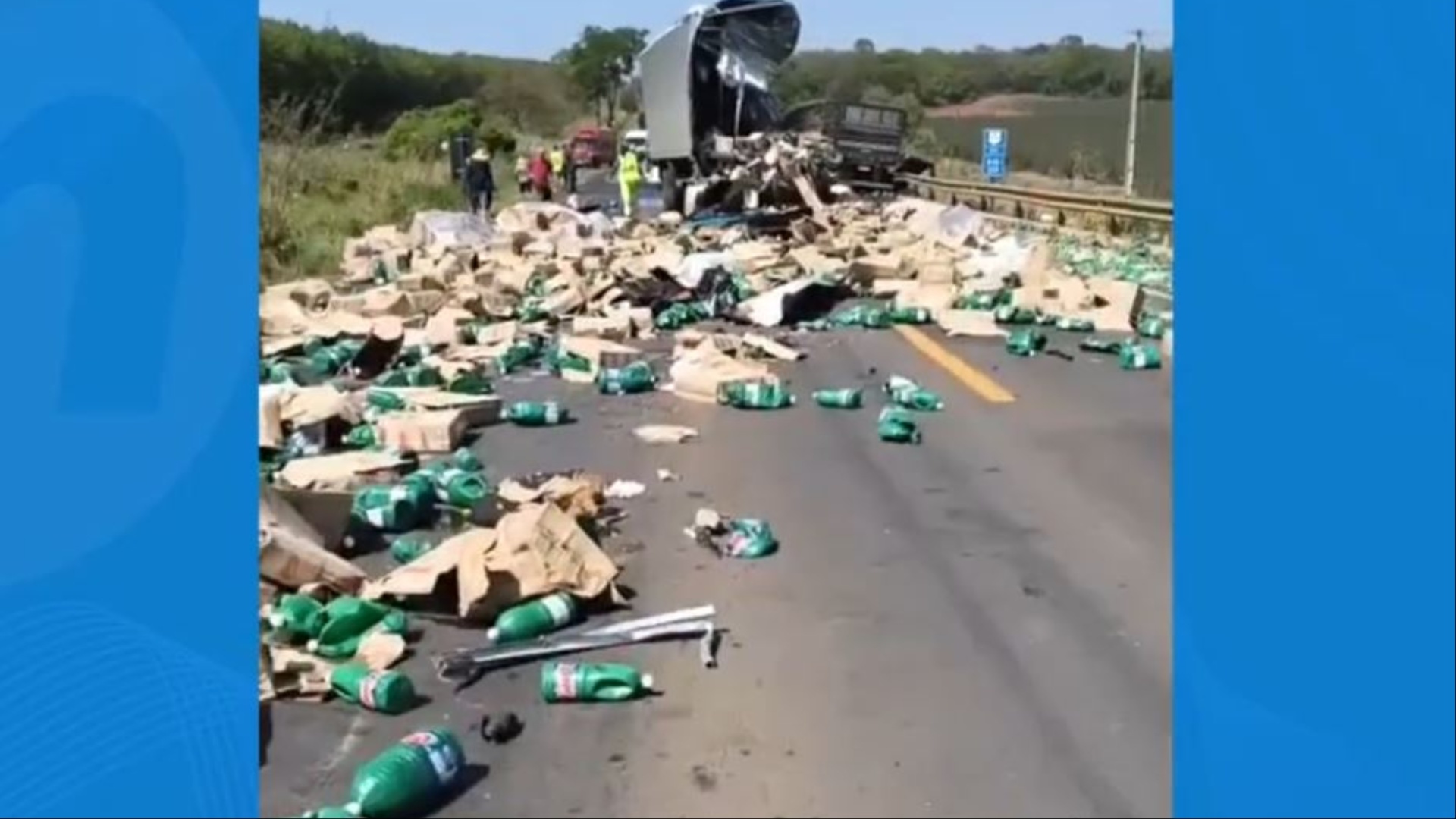 VÍDEO: Acidente entre carretas acaba com dois mortos na BR-158 em MS