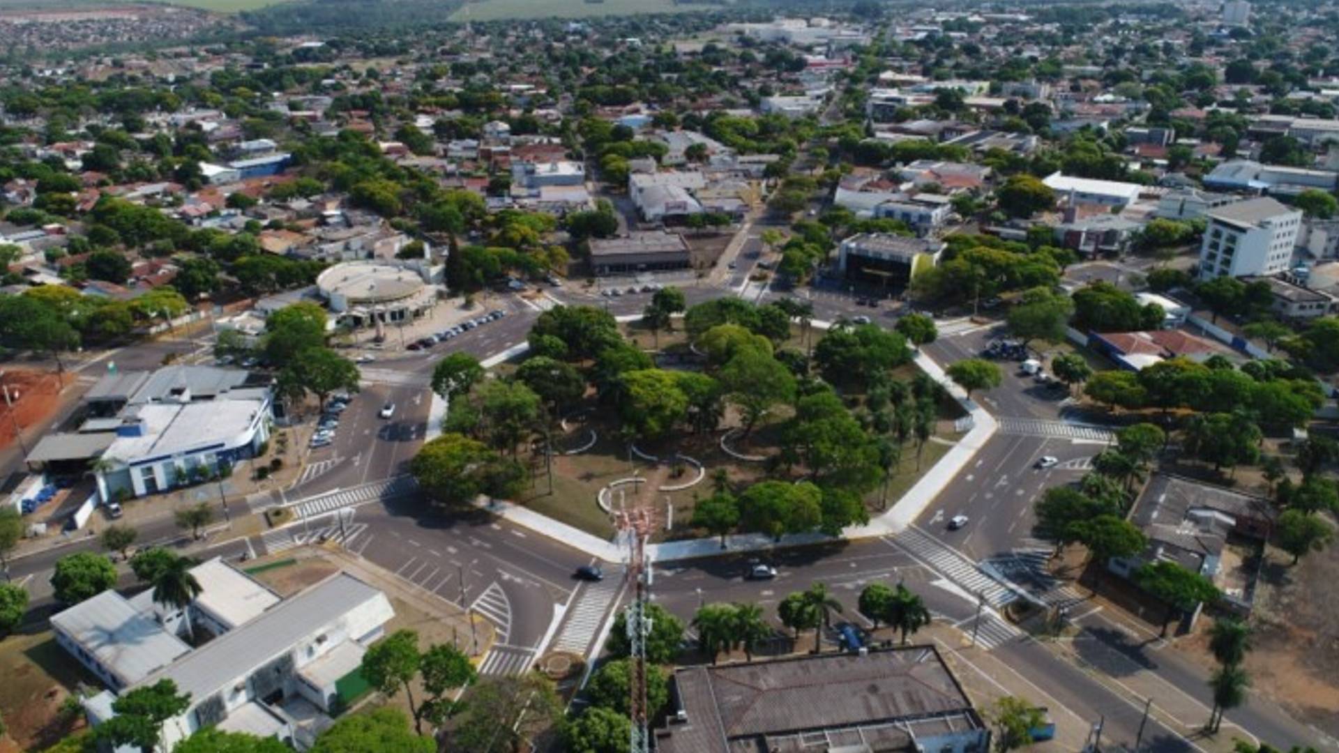 Prefeitura de Naviraí colocou folha dos servidores municipais à venda (PMN, Divulgação)