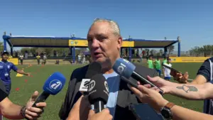 Em Campo Grande, tetracampeão Branco diz que centro é chance de desenvolvimento da base em MS