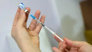 SUS começa a oferecer vacina pneumocócica 20-valente para pessoas com 85 anos ou mais