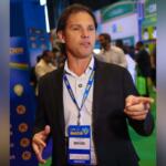 Prefeito de Paranaíba é multado em R$ 10 mil por live em que pediu voto para candidatos de outras cidades