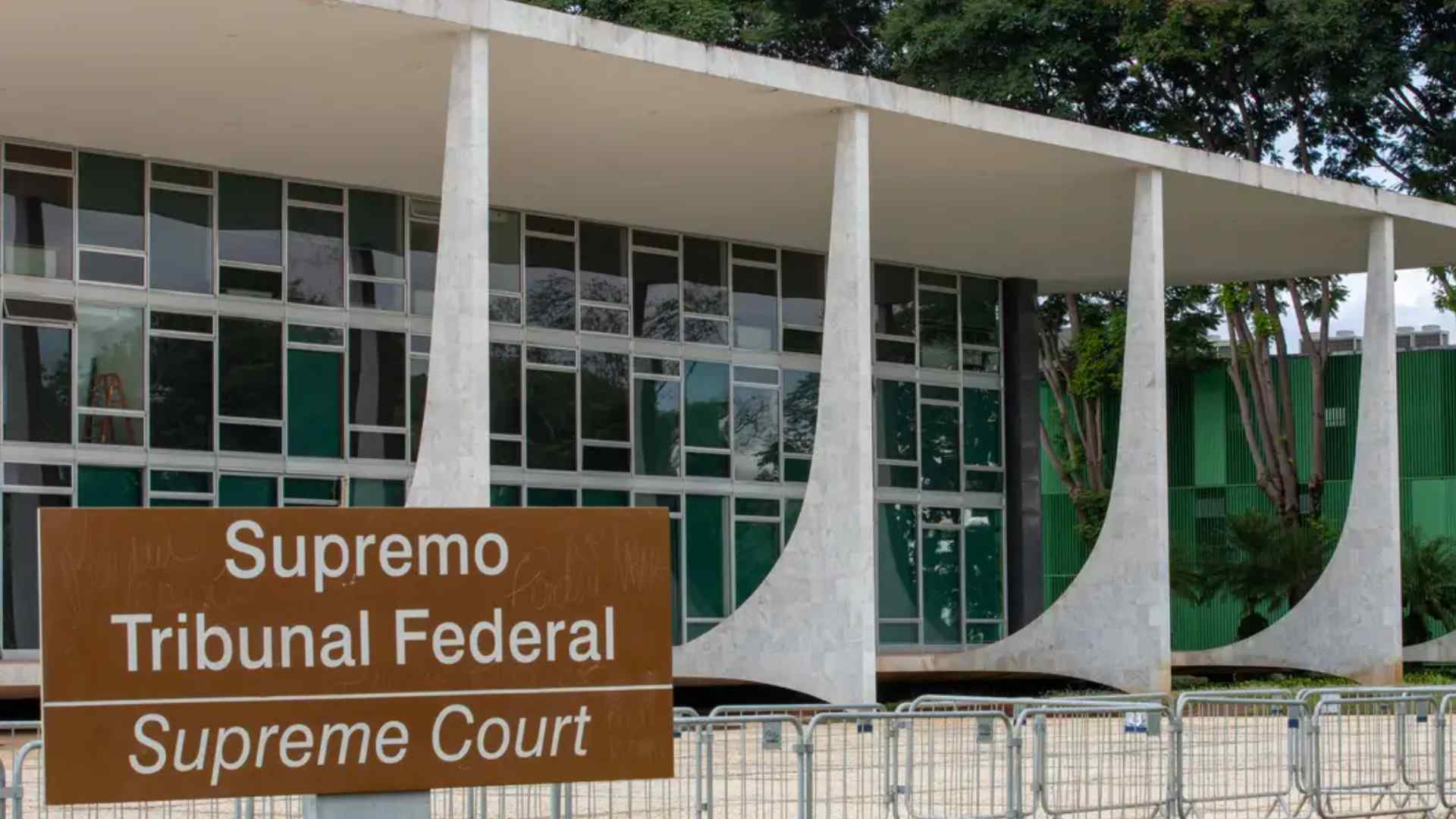 STF: Gilmar Mendes sugere adiar sessão sobre conduta de Moraes