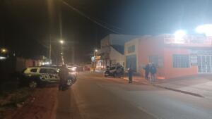 Dupla em moto atira contra adolescente de 15 anos no Jardim Noroeste