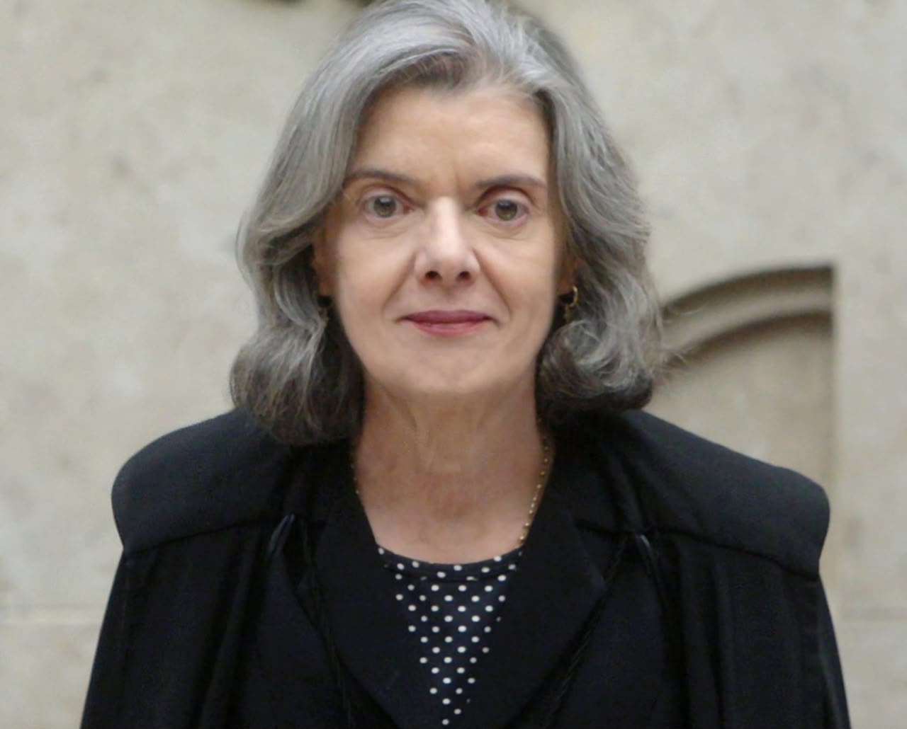 Ministra Cármen Lúcia vence prêmio de intelectual do Ano de 2026