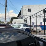 Populares escutam disparo e encontram funcionário morto em transportadora