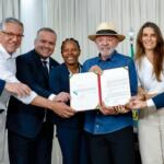 Lula sanciona lei de incentivo ao desenvolvimento do futebol feminino