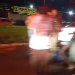 VÍDEO: motociclista fica ferido ao colidir contra traseira de carro na Guaicurus